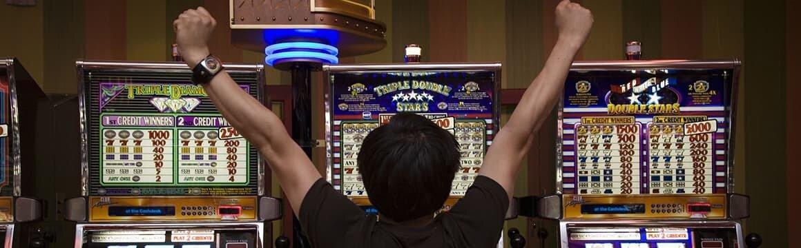 Poker machines are simple by design but that does not mean you cannot fall into the trap of making these common pokies mistakes.