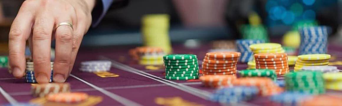 Professional casino game players and complete beginners could do much worse than follow these handy hints and tips for winning bigger.